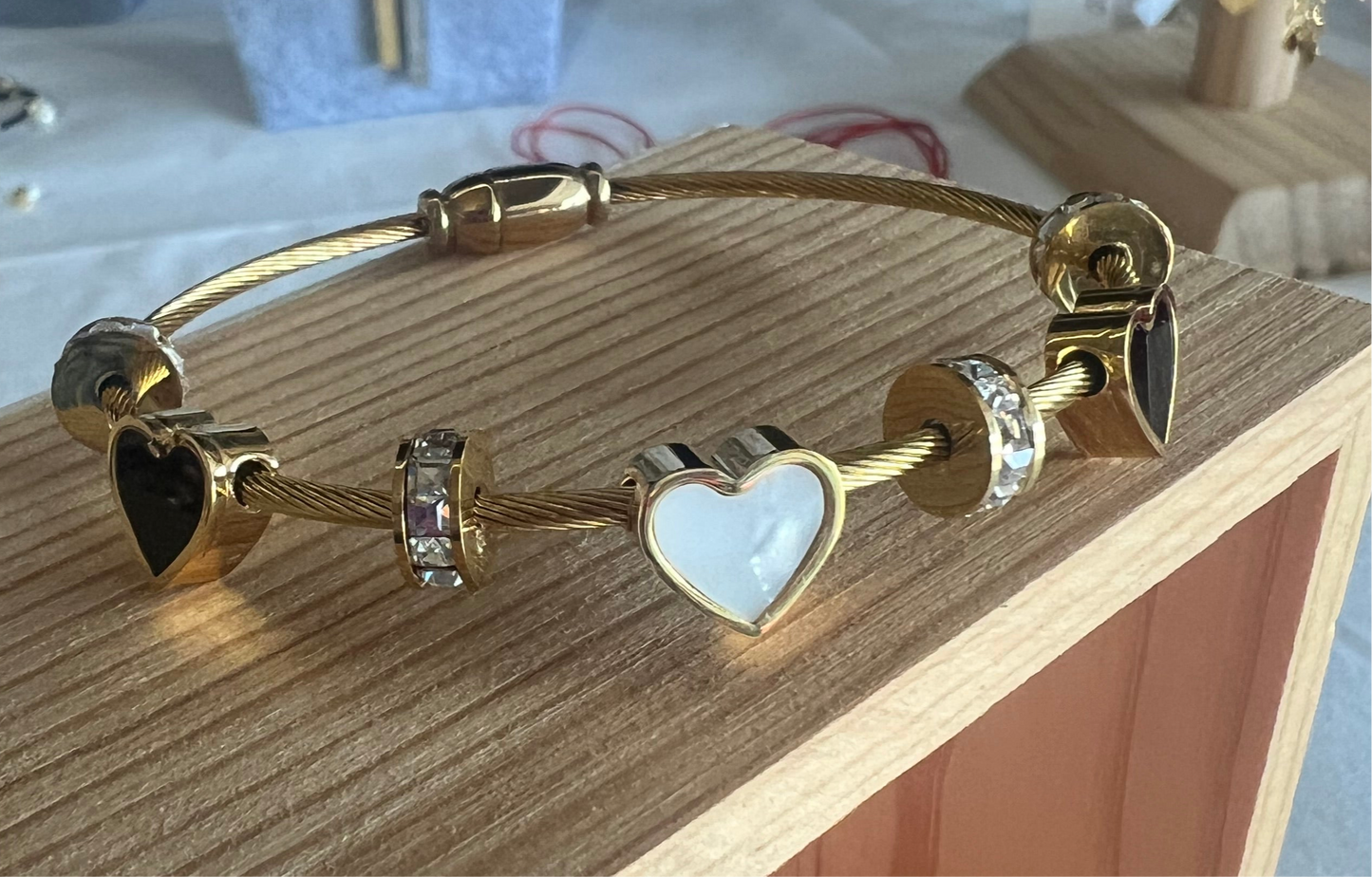Black and white heart bangle