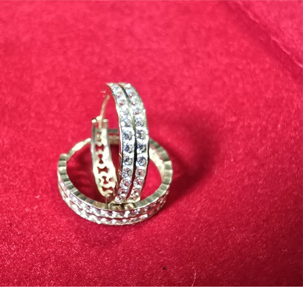 Earring Gold 10k medium
