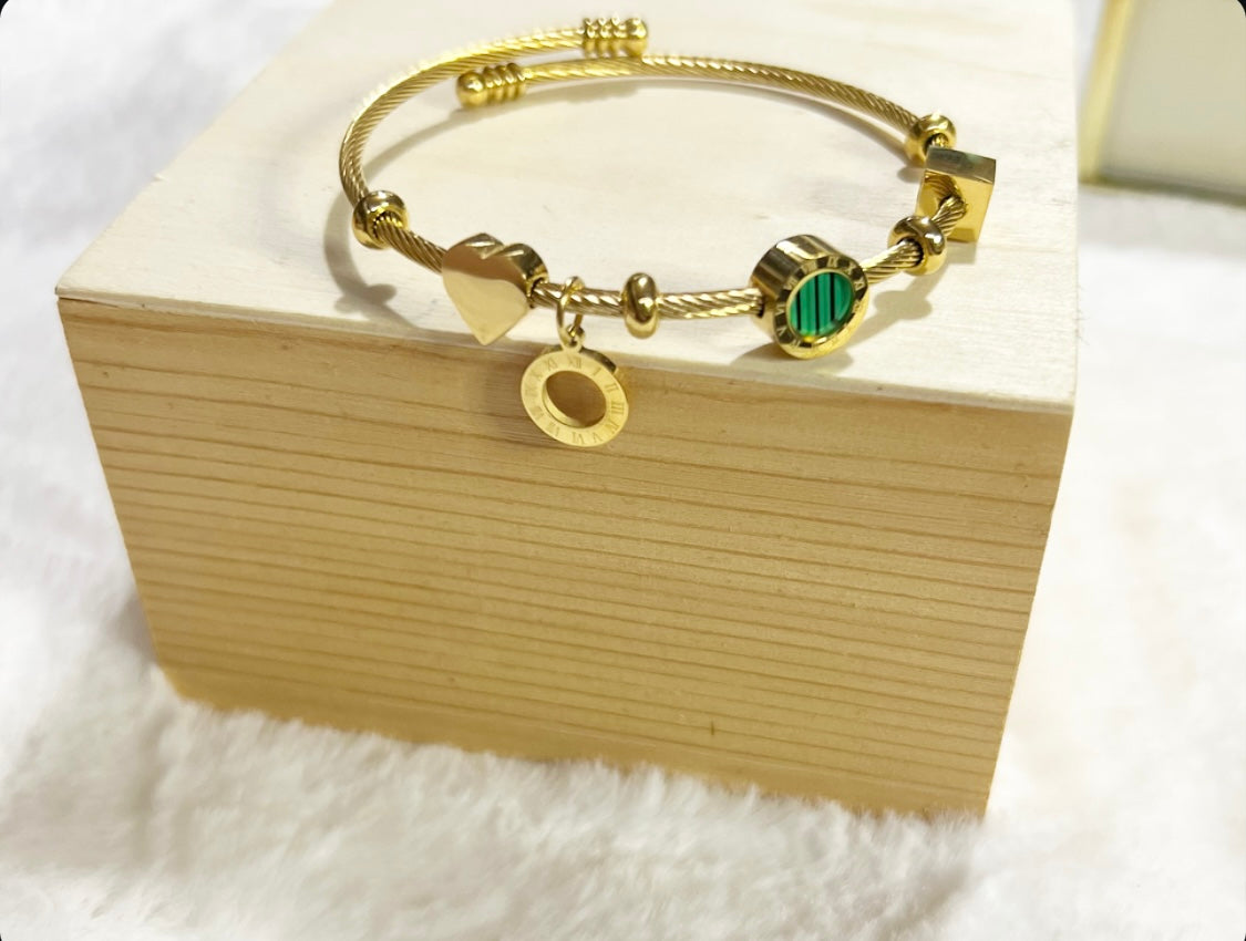 Bangle Green Love